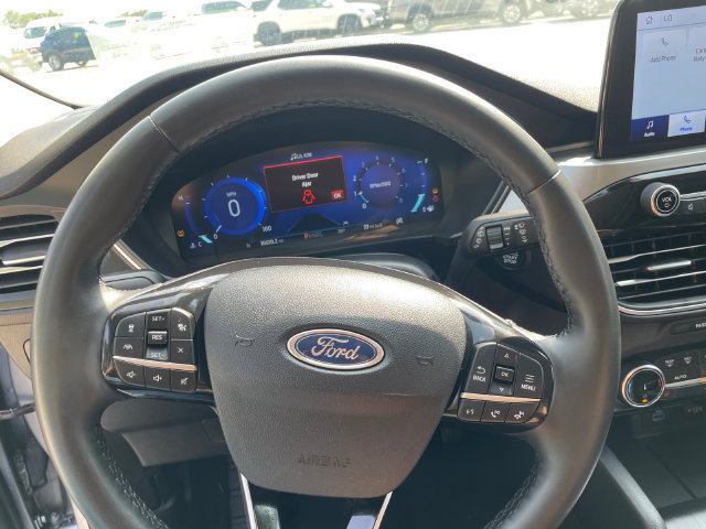 Used 2022 Ford Escape Titanium w/ Class II Trailer Tow Package AWD/4WD image 30