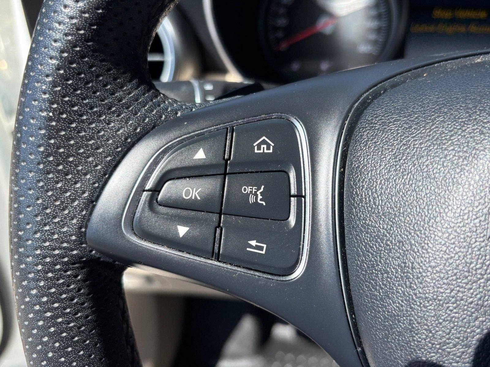 Used 2019 Mercedes-Benz GLC 300 image 22