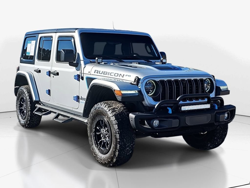 Used 2023 Jeep Wrangler Unlimited Rubicon 4xe image 2