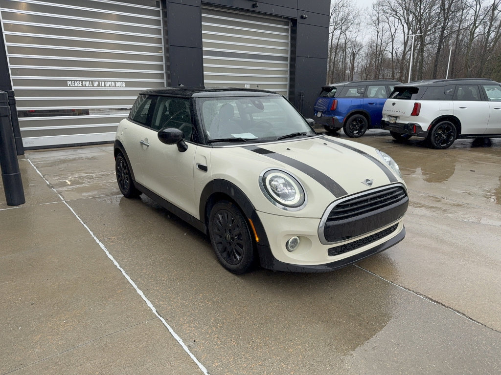 Used 2021 MINI Cooper 2-Door Hardtop w/ Premium Package image 2
