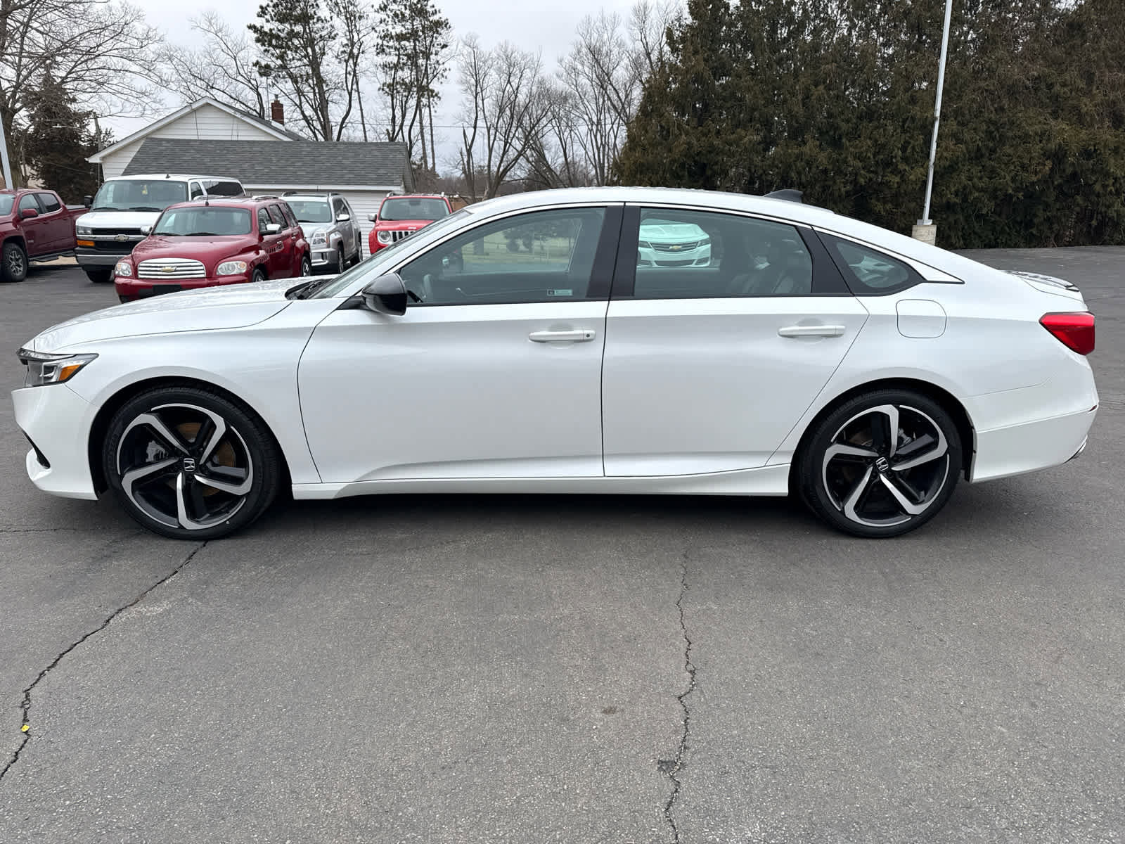 Used 2022 Honda Accord Sport image 6