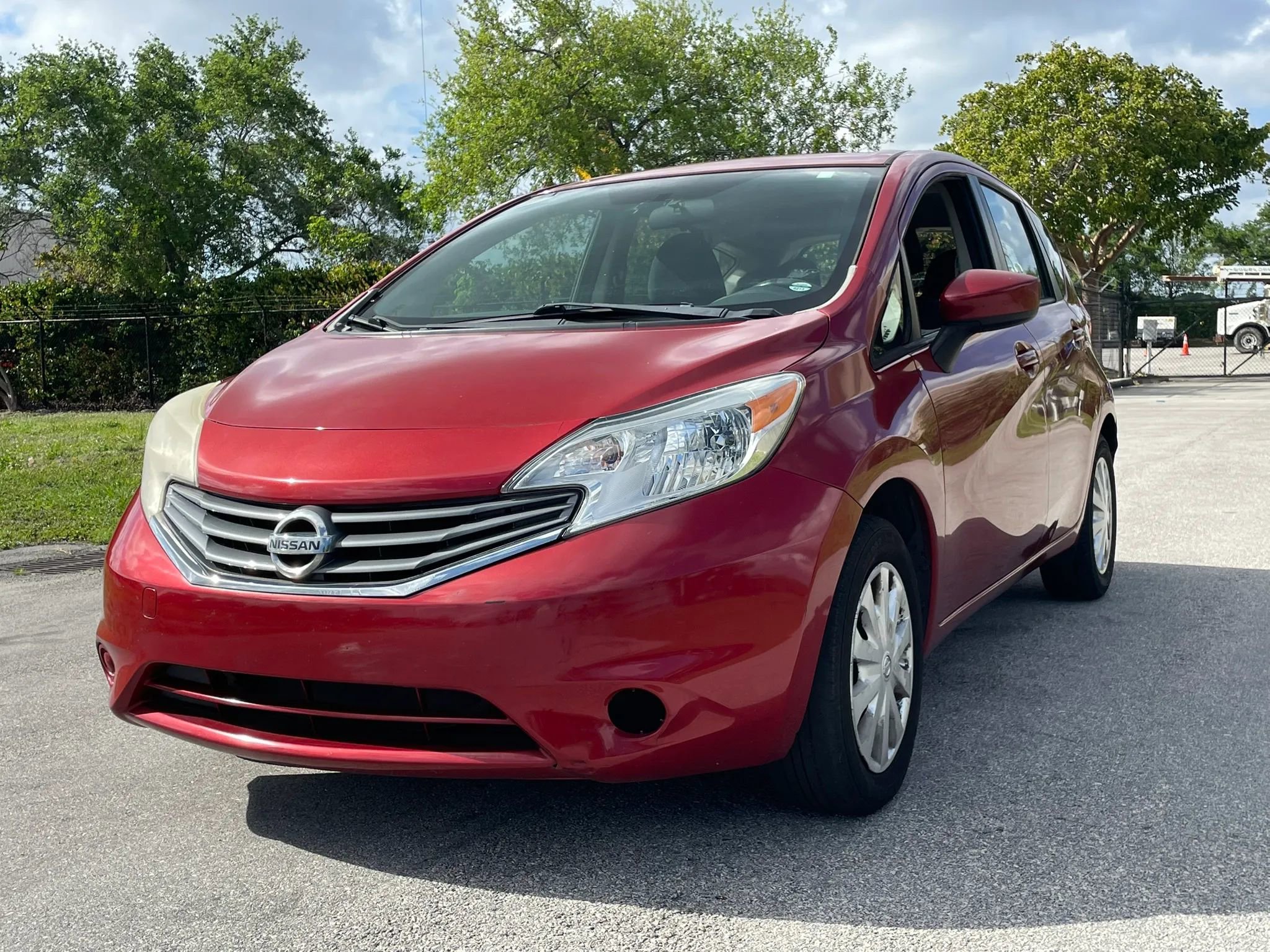 Used 2015 Nissan Versa Note SV image 3