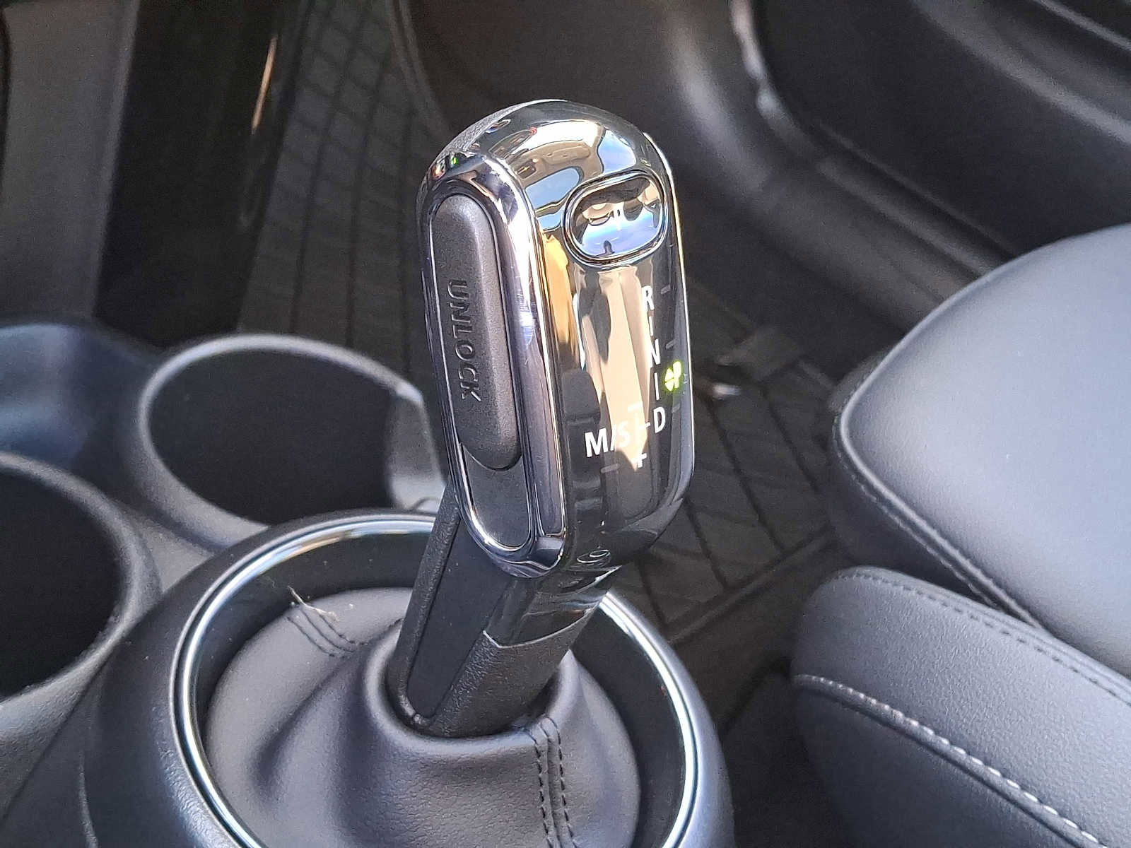 Certified 2024 MINI Cooper S image 14