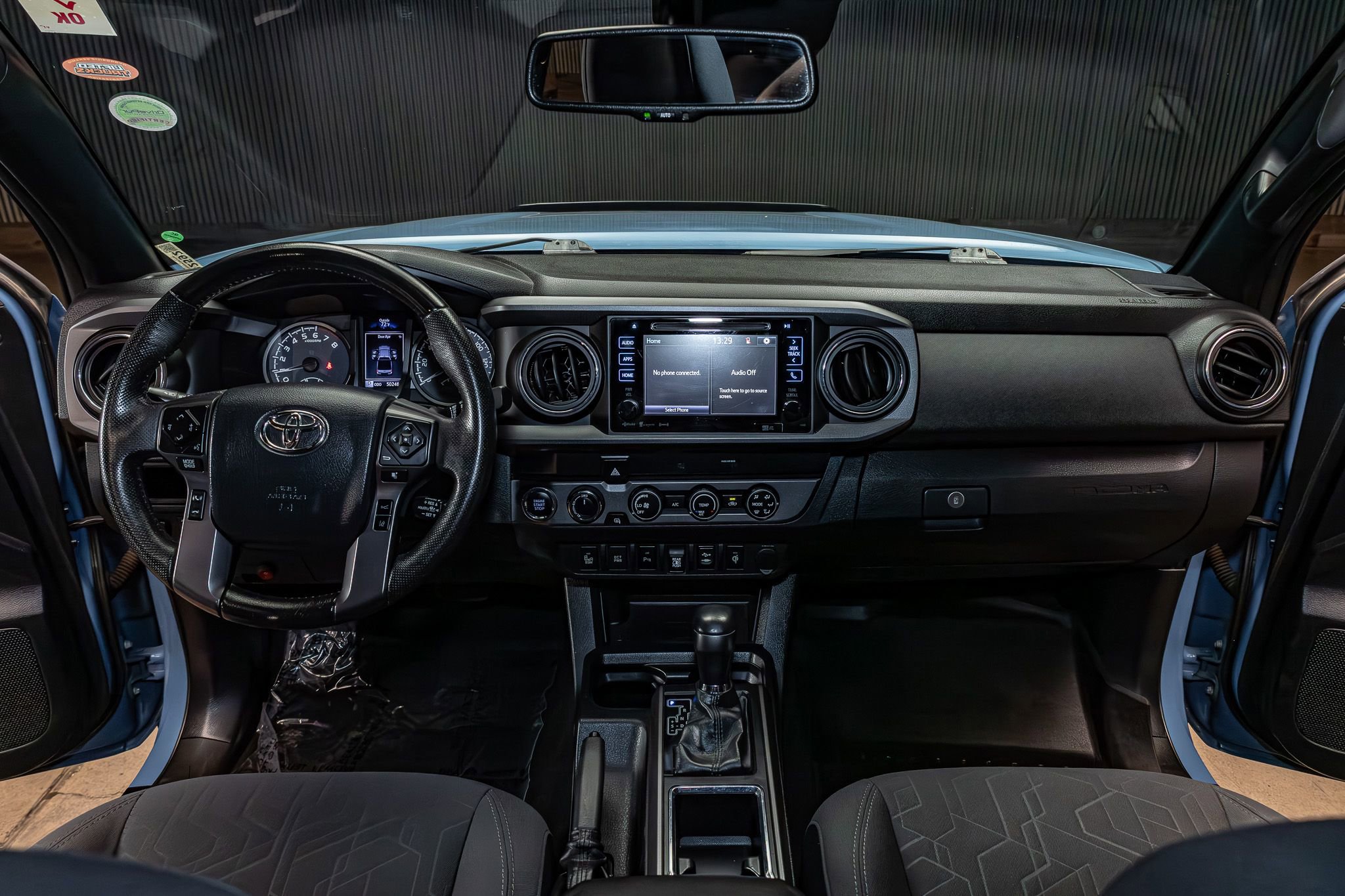 Used 2019 Toyota Tacoma TRD Off-Road w/ Technology Package image 18