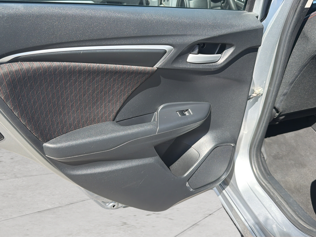 Used 2018 Honda Fit Sport image 20