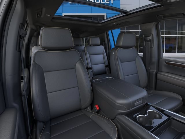 New 2026 Chevrolet Suburban Premier w/ Sun And Tow Package AWD/4WD image 17
