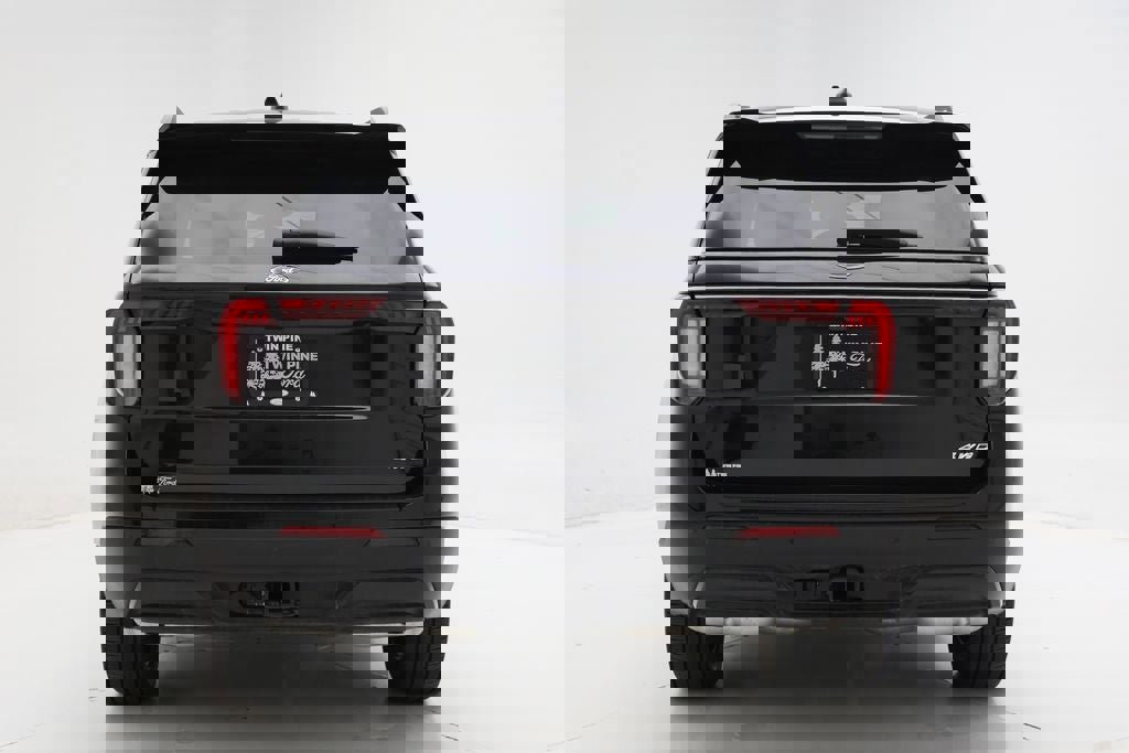 Used 2025 Ford Explorer ST-Line w/ ST-Line Street Pack image 8