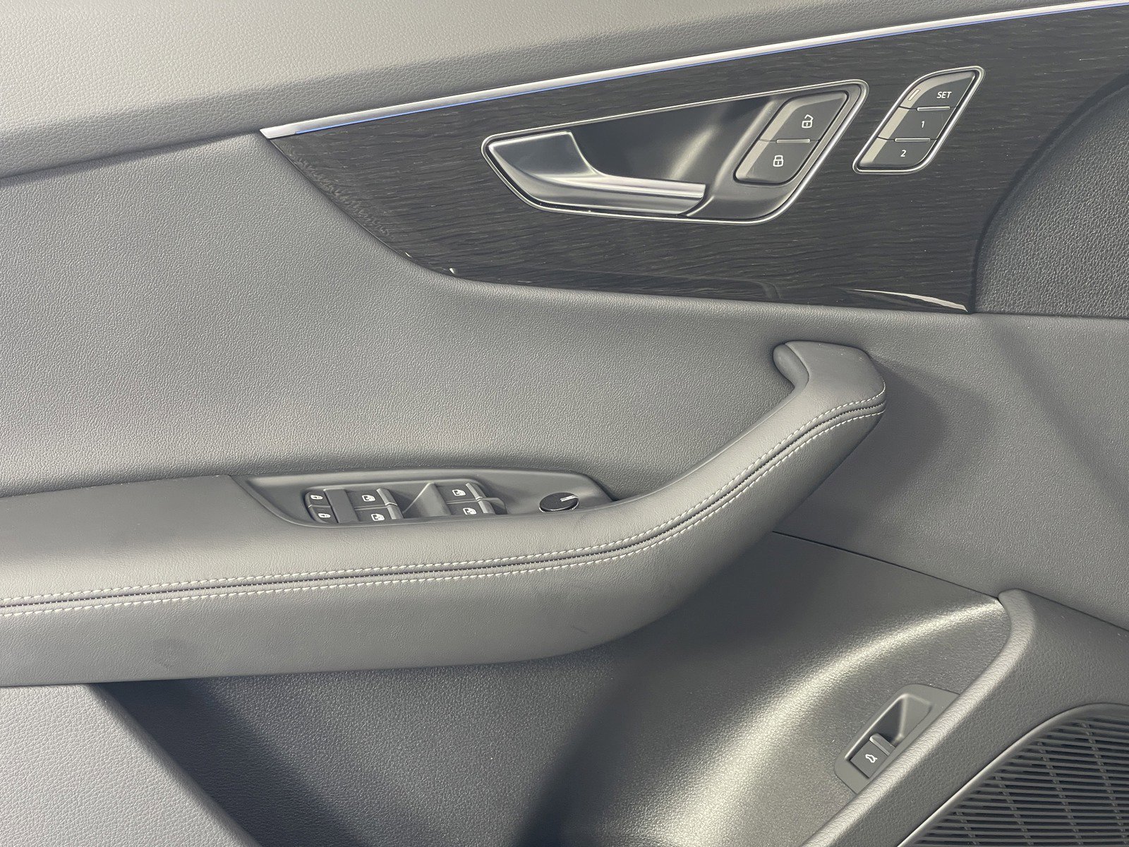 New 2025 Audi Q8 Premium Plus image 22