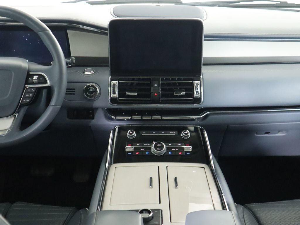 Used 2021 Lincoln Navigator L Black Label w/ Cargo Convenience Package image 14