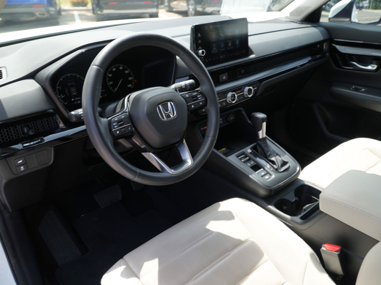 Used 2023 Honda CR-V EX-L image 6