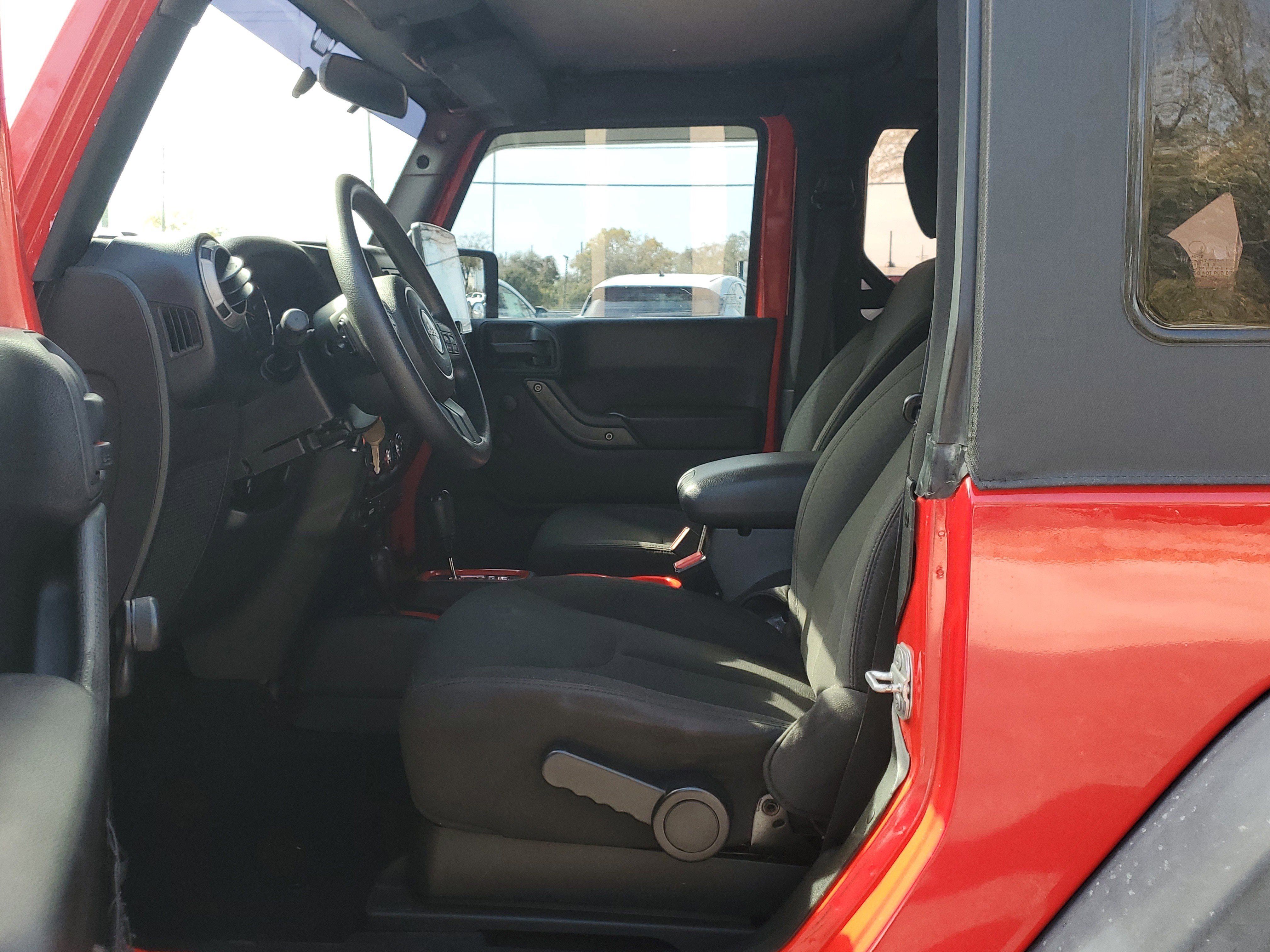 Used 2015 Jeep Wrangler Sport image 12