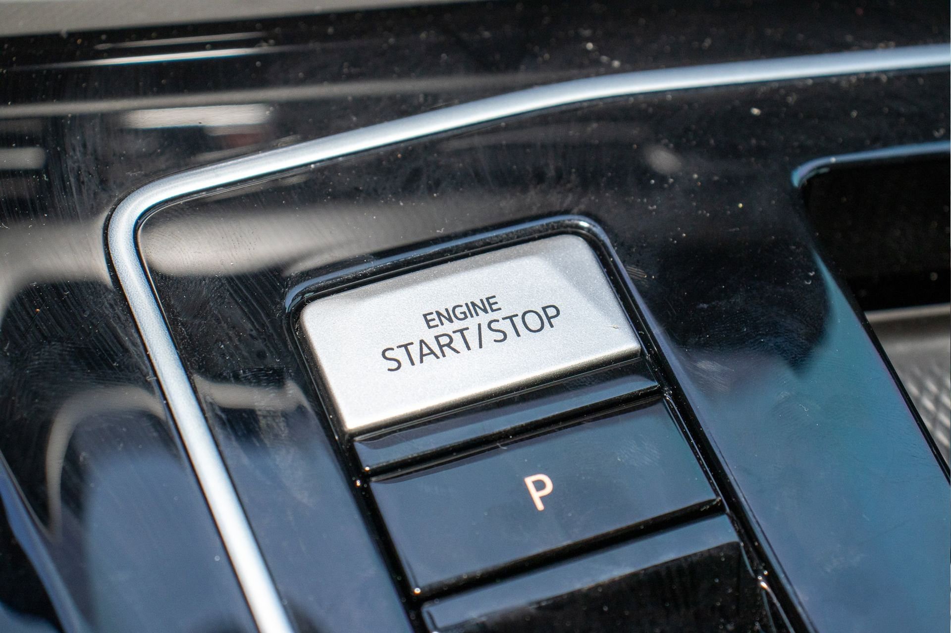 Used 2025 Volkswagen Golf w/ Euro Style Package image 32