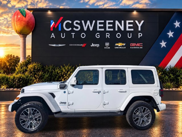 Used 2024 Jeep Wrangler High Altitude AWD/4WD image 2