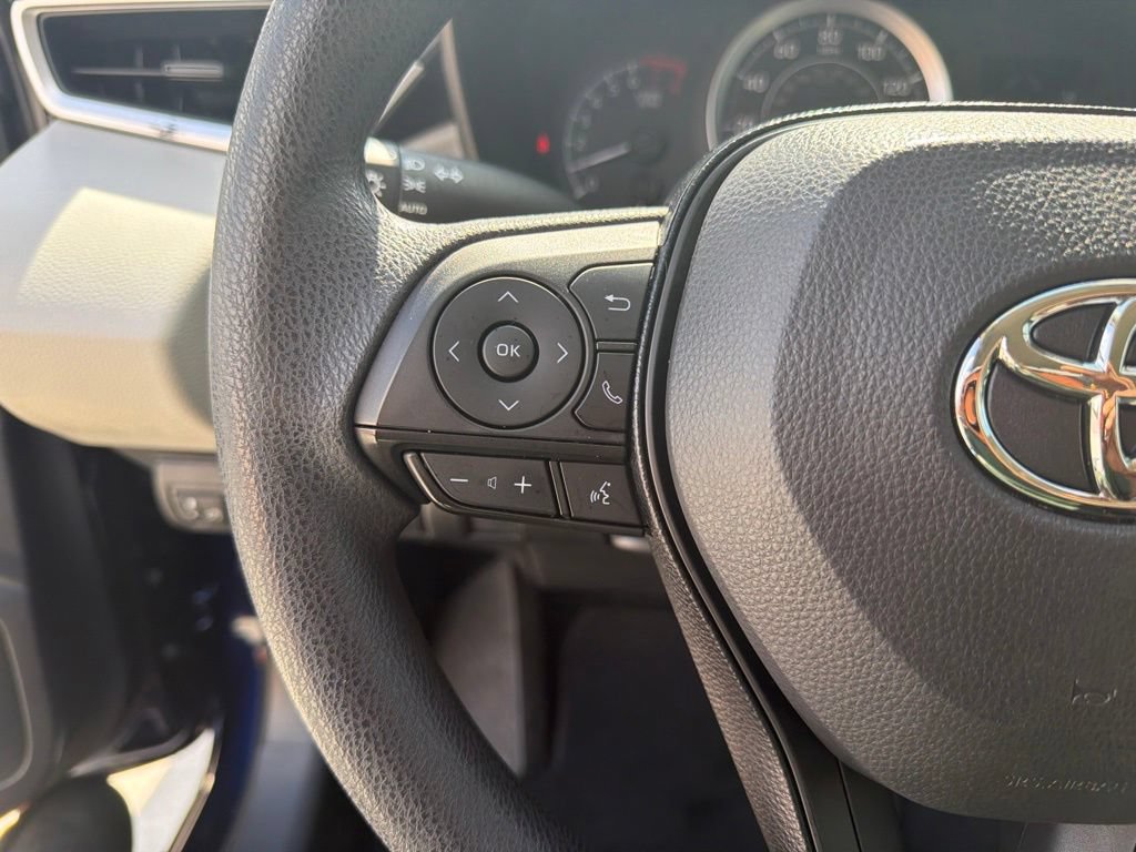 Used 2020 Toyota Corolla LE FWD image 20