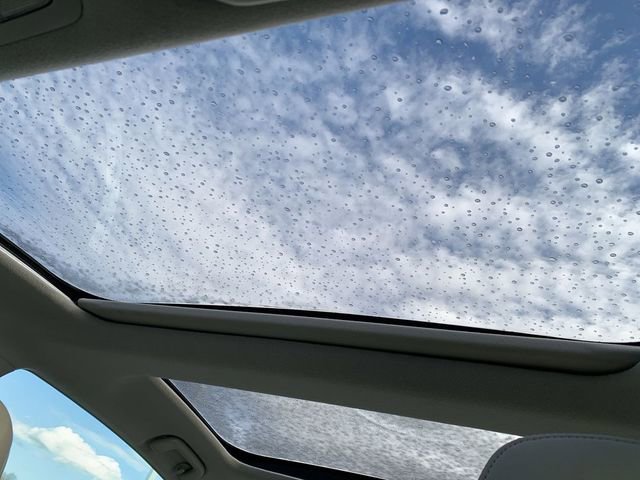 Used 2012 Toyota Prius V Five image 30