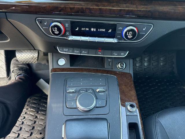 Used 2020 Audi Q5 2.0T Premium AWD/4WD image 11