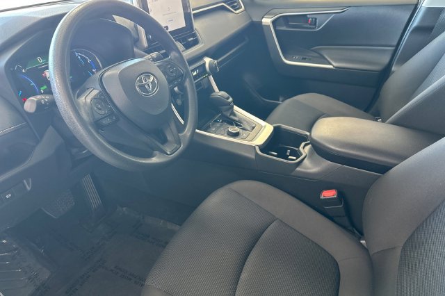 Certified 2025 Toyota RAV4 LE AWD/4WD image 12