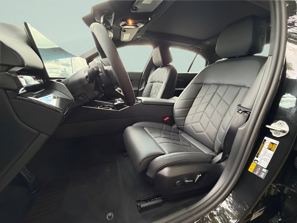 New 2027 BMW 550e xDrive w/ Premium Package AWD/4WD image 10
