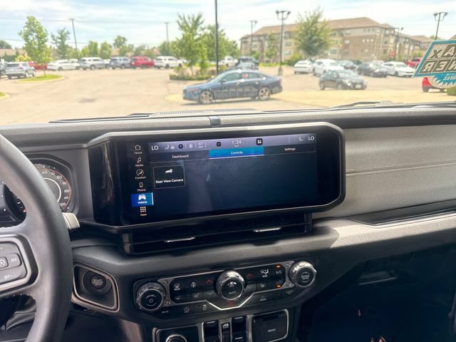 Used 2024 Jeep Wrangler Unlimited Sport AWD/4WD image 14