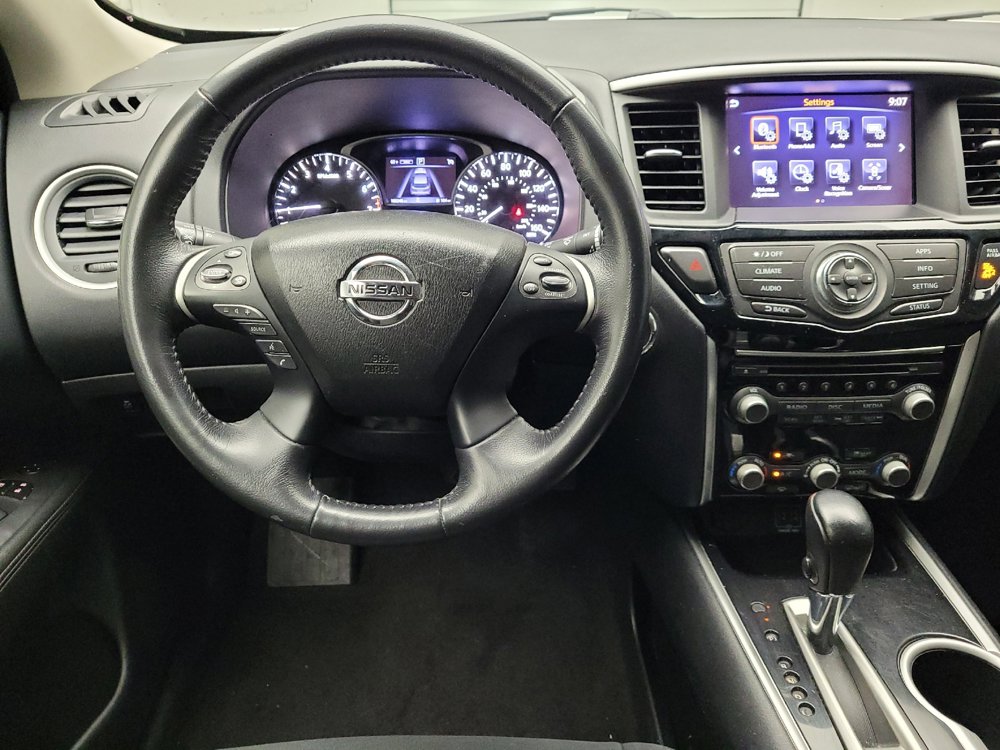 Used 2018 Nissan Pathfinder SV AWD/4WD image 21