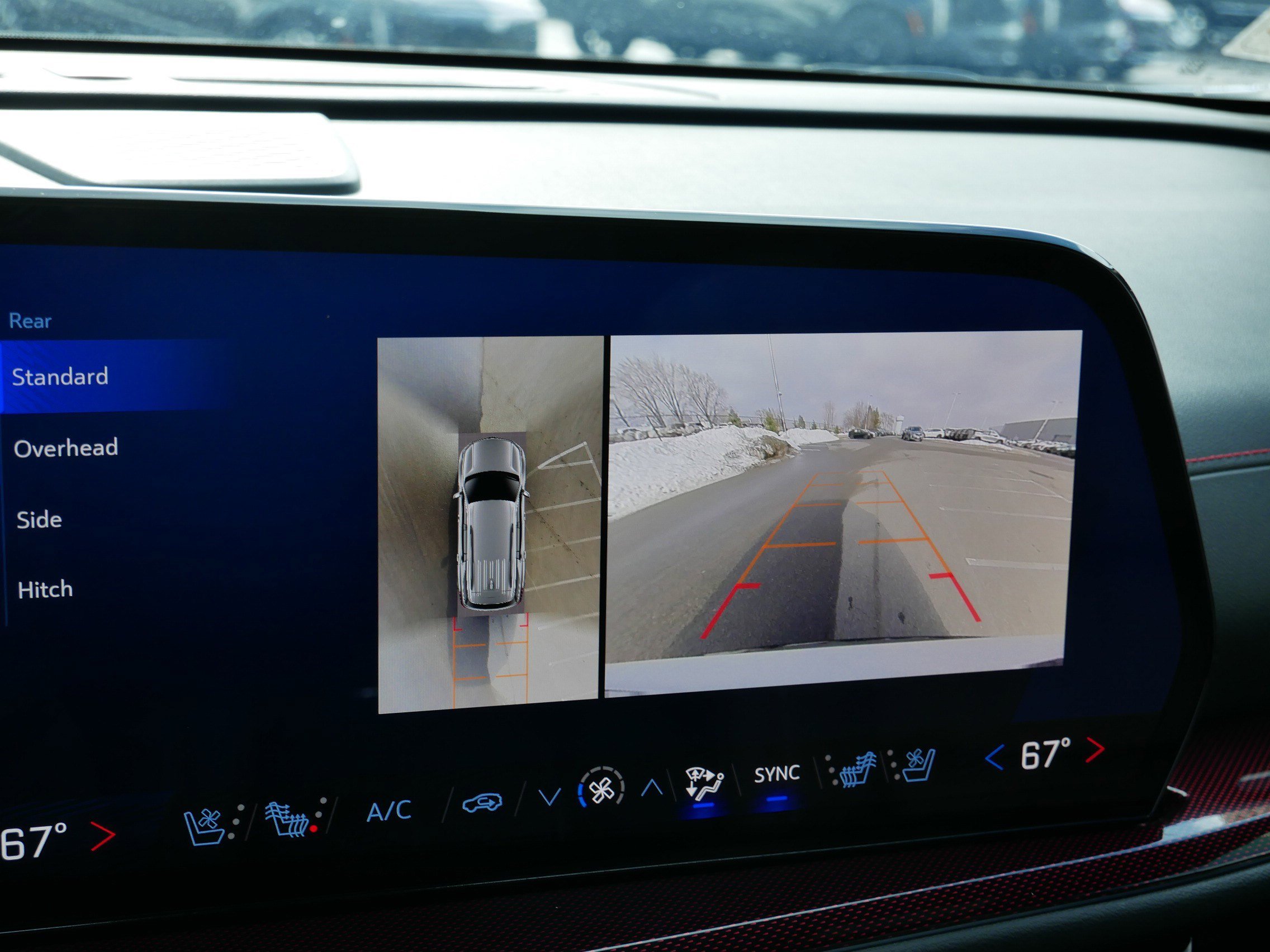 Used 2024 Chevrolet Traverse RS image 27