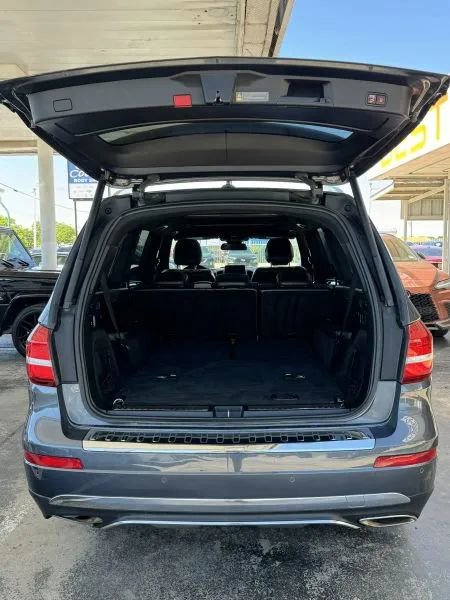 Used 2017 Mercedes-Benz GLS 450 4MATIC image 11
