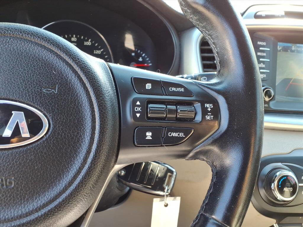 Used 2017 Kia Sorento LX w/ LX Convenience Package image 25