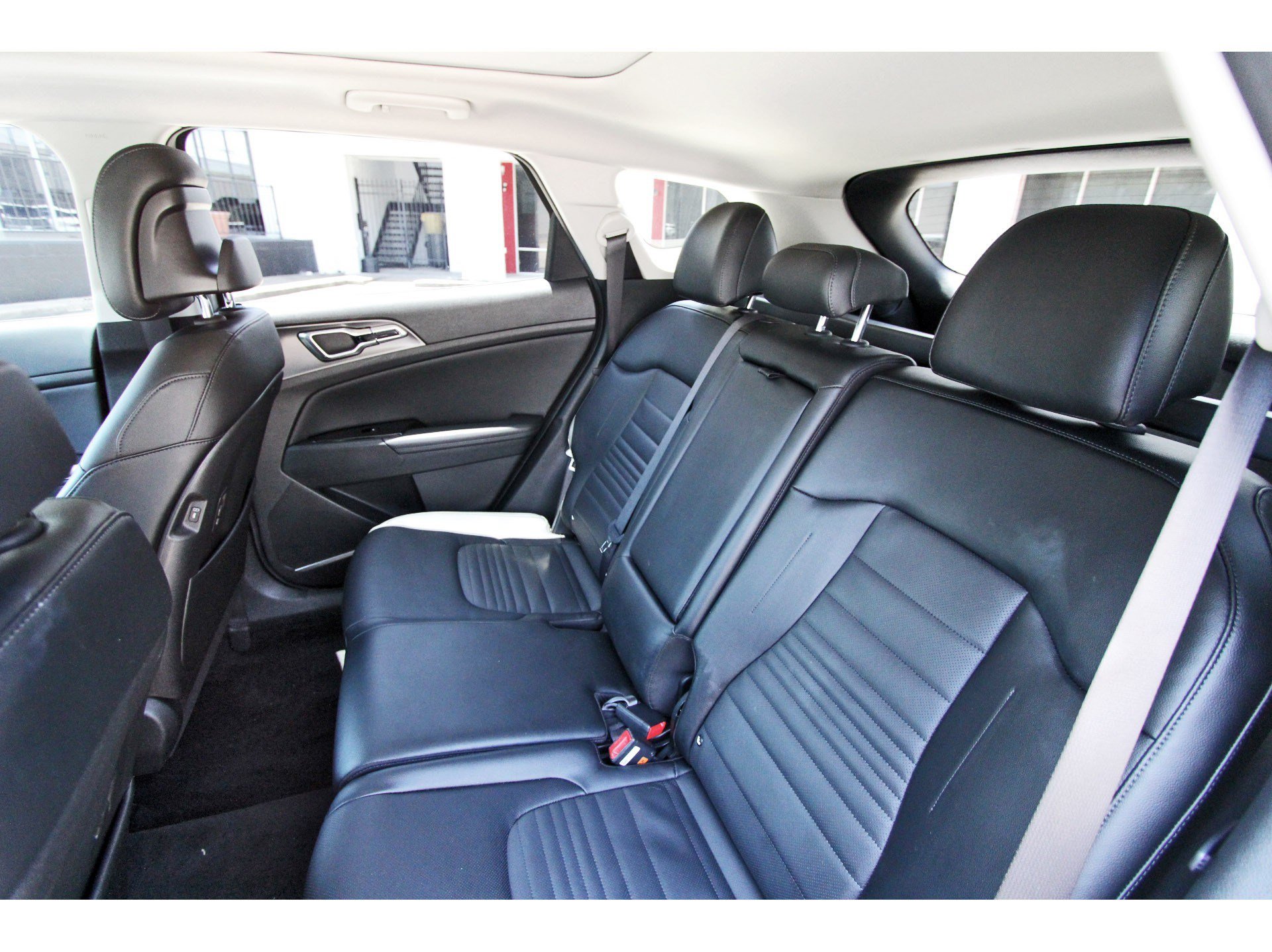 Certified 2023 Kia Sportage SX FWD image 13