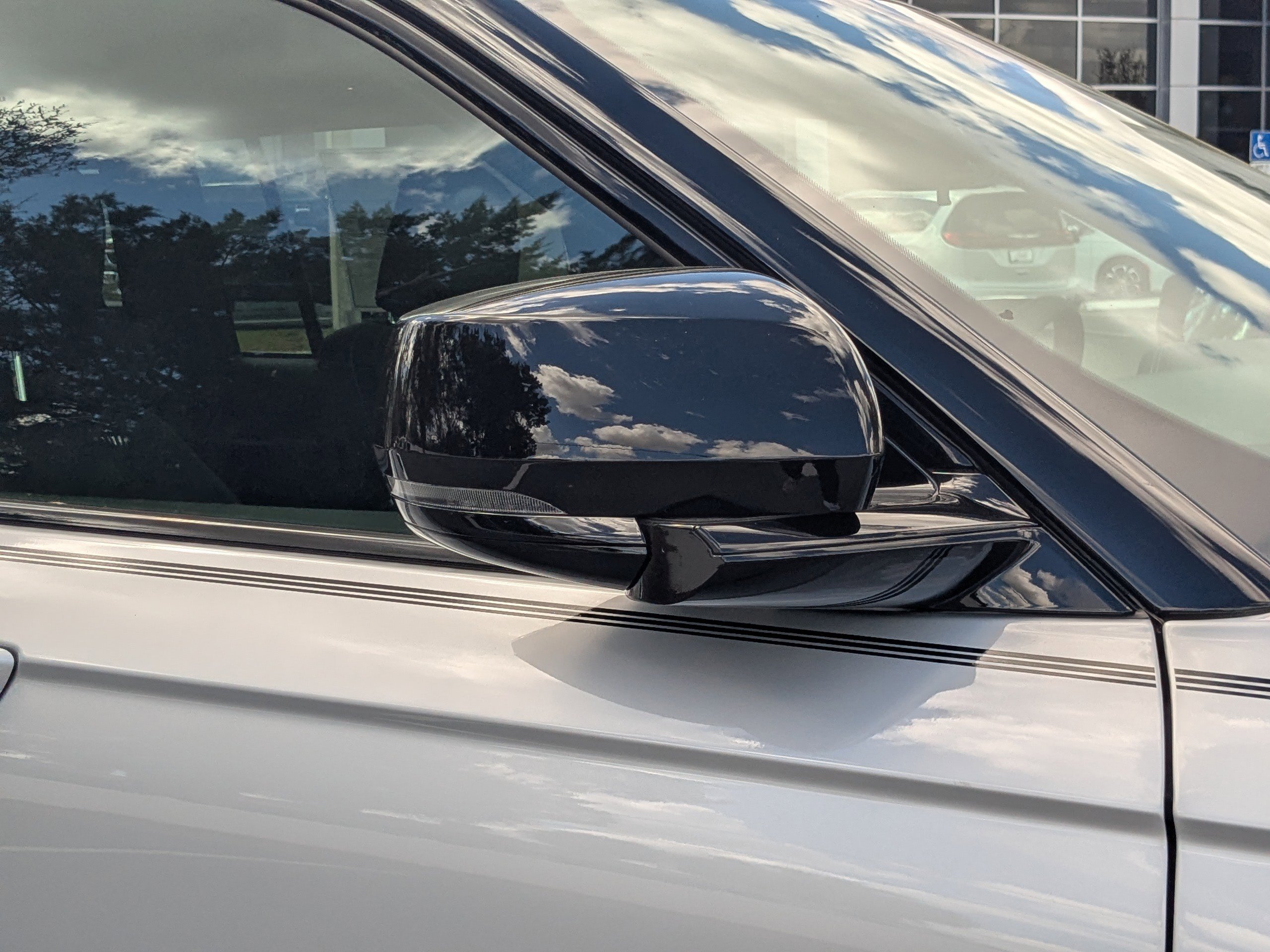 New 2025 Jeep Grand Cherokee Limited w/ Trailer Tow Package image 11