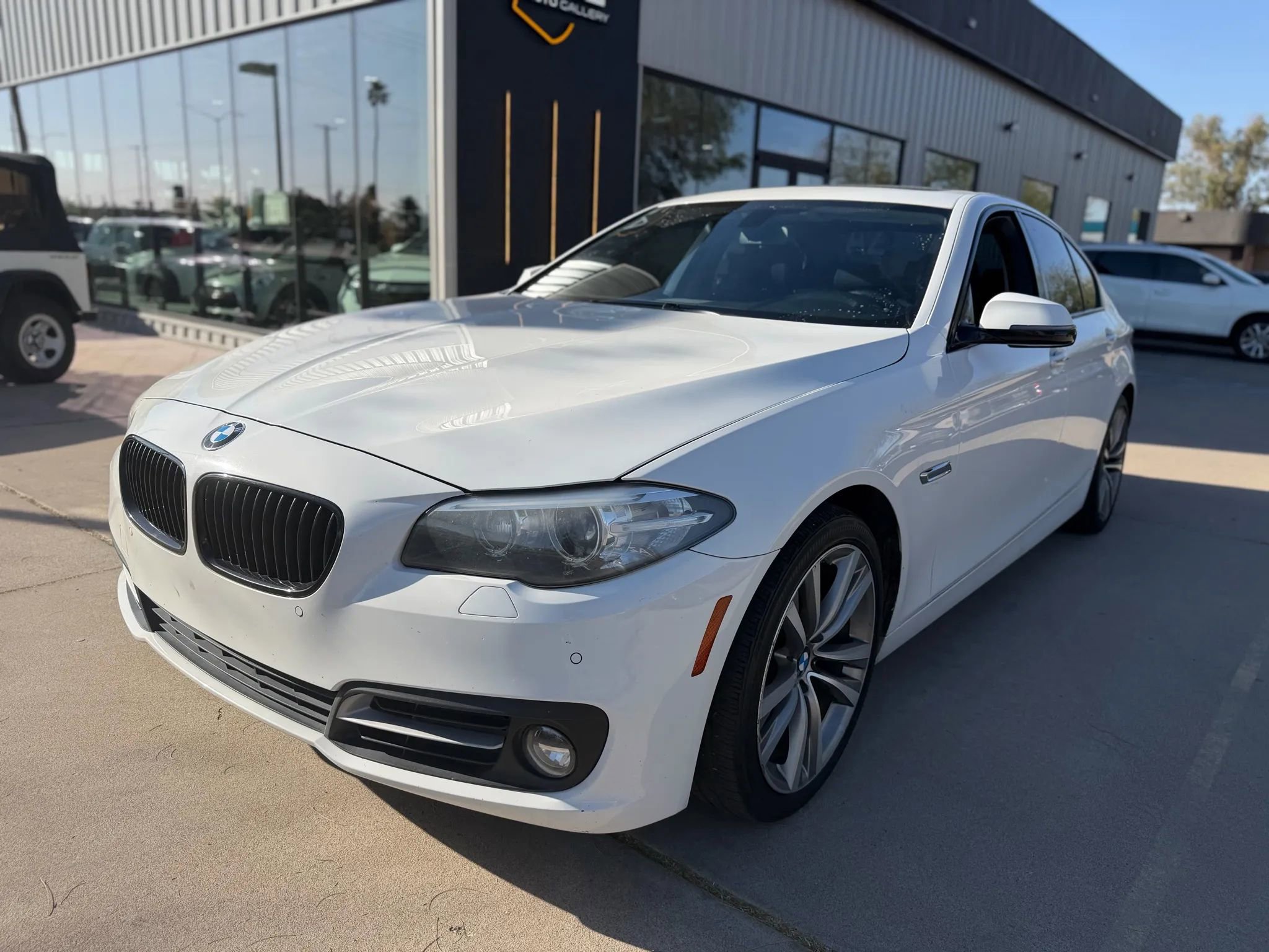 Used 2016 BMW 528i Sedan image 2