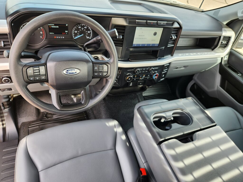 Used 2024 Ford F250 XL w/ XL Chrome Package image 9
