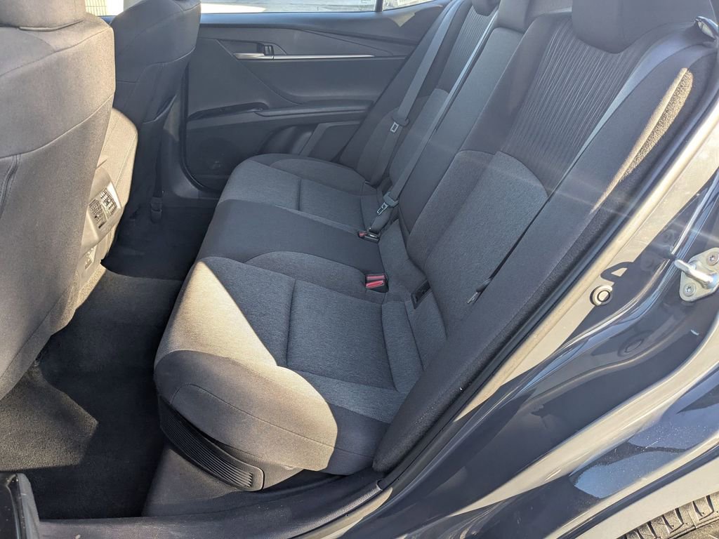 Used 2025 Toyota Camry LE image 21