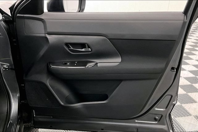 New 2026 Nissan Kicks S FWD image 31
