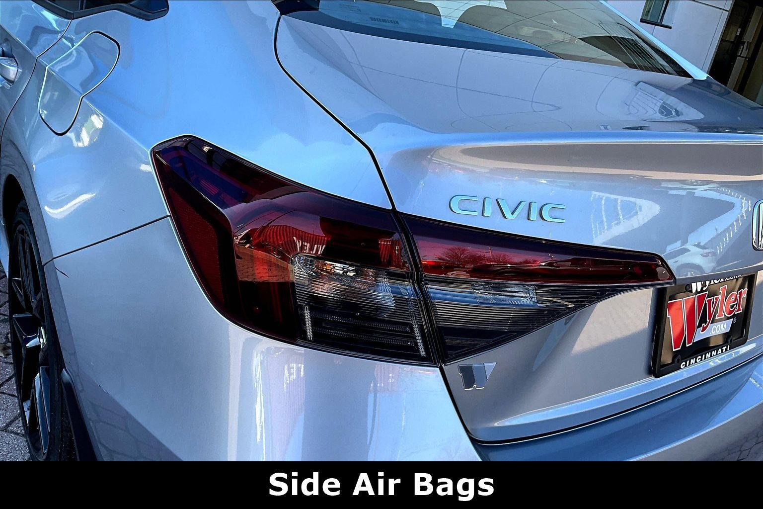 Used 2025 Honda Civic Sport image 22
