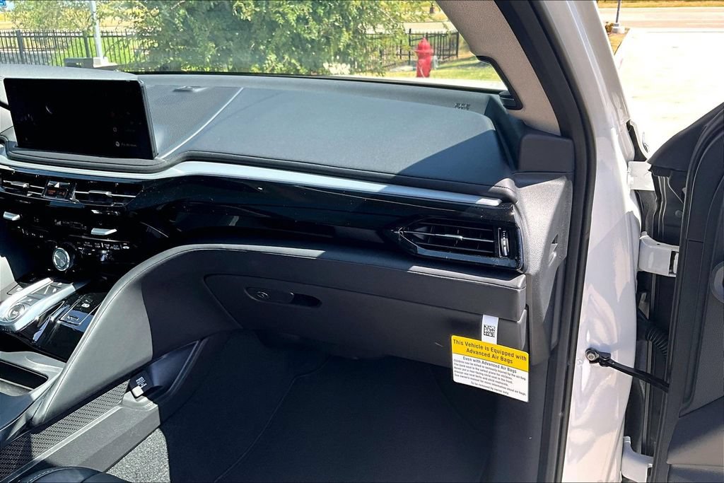 Certified 2026 Acura MDX w/ Technology Package FWD image 18