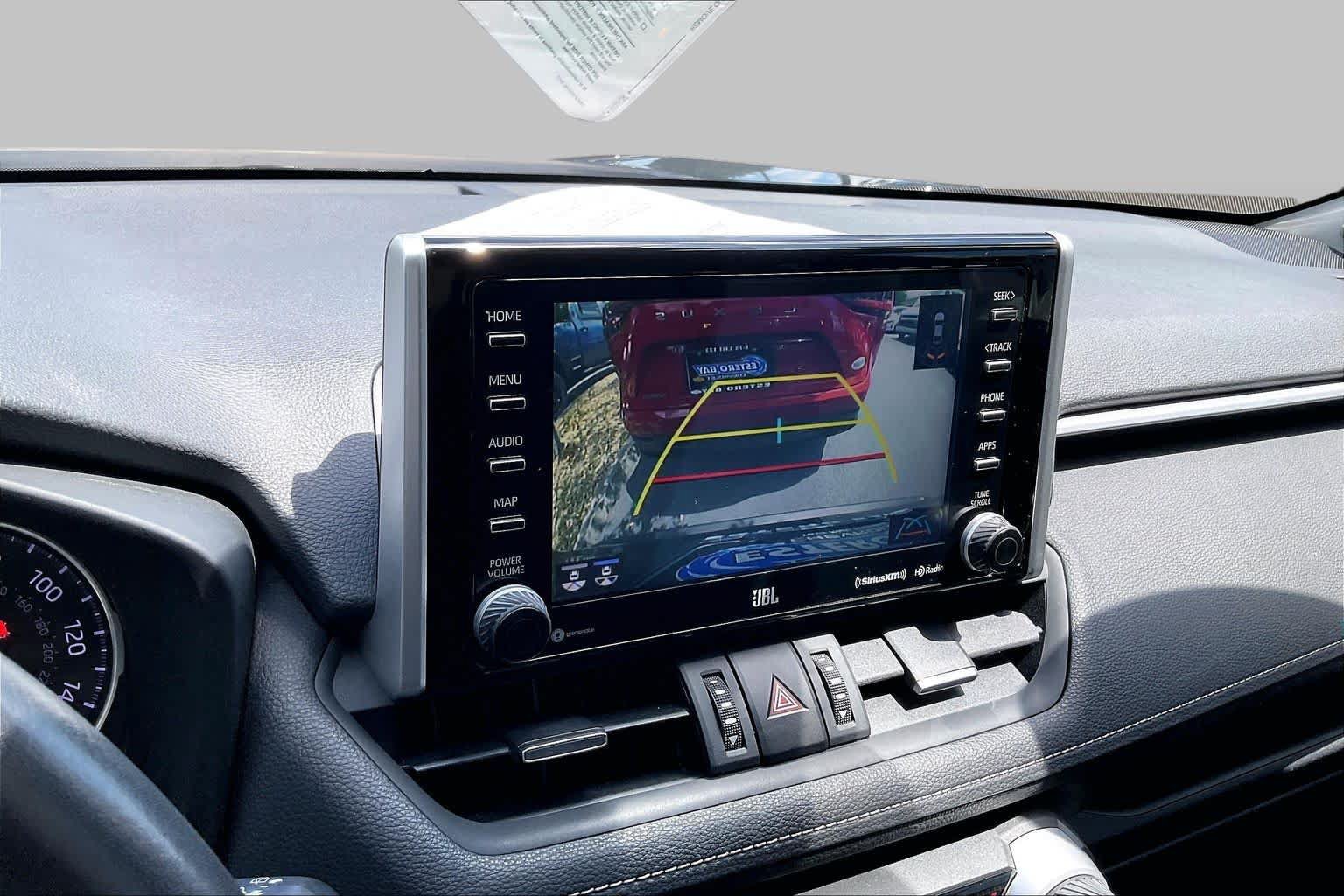 Used 2020 Toyota RAV4 XLE Premium FWD image 22