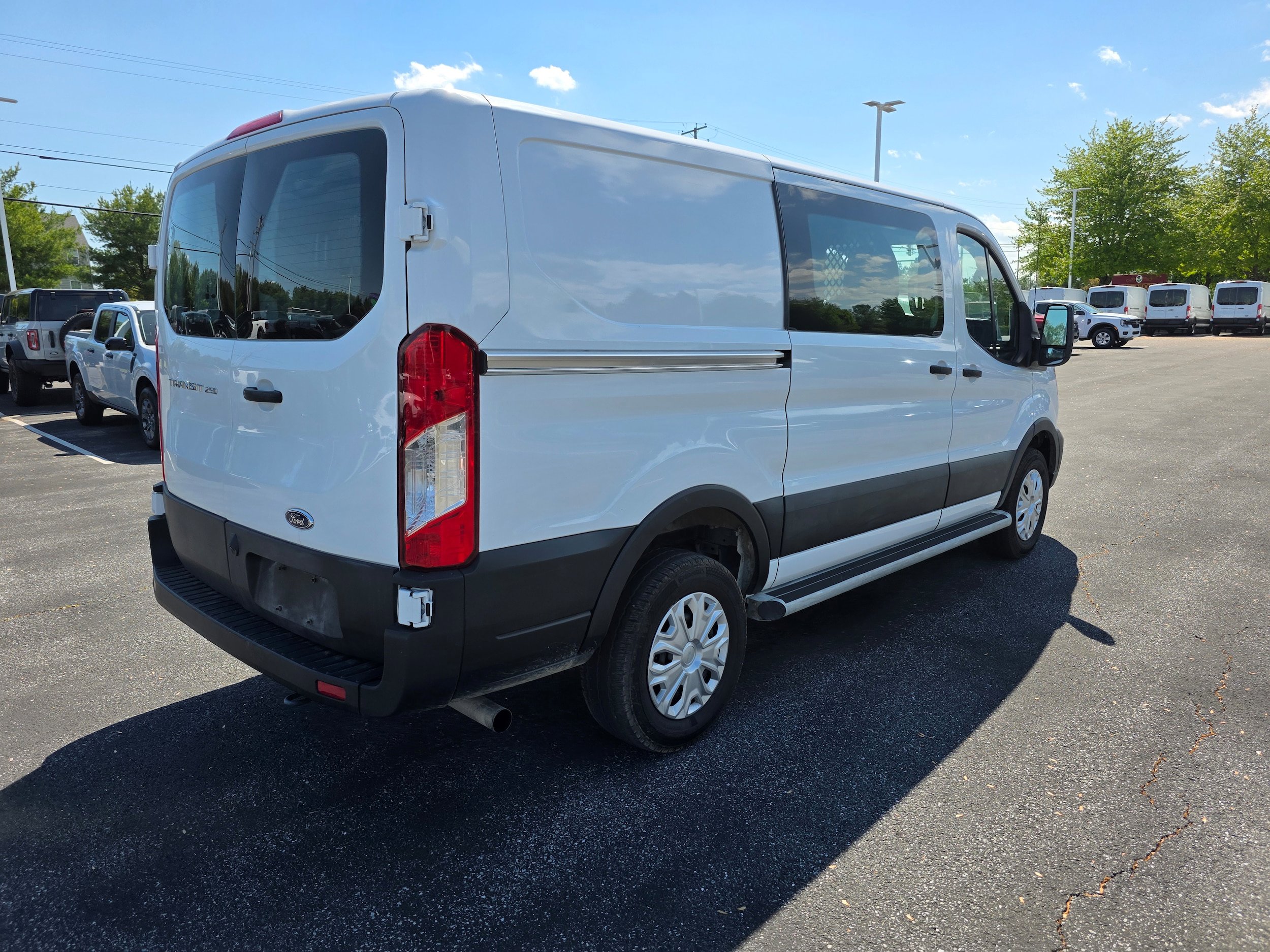 Used 2024 Ford Transit 250 Low Roof w/ Exterior Upgrade Package RWD image 5