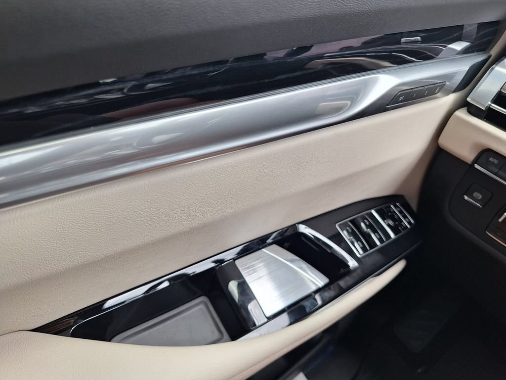 New 2026 Cadillac Escalade Sport AWD/4WD image 17