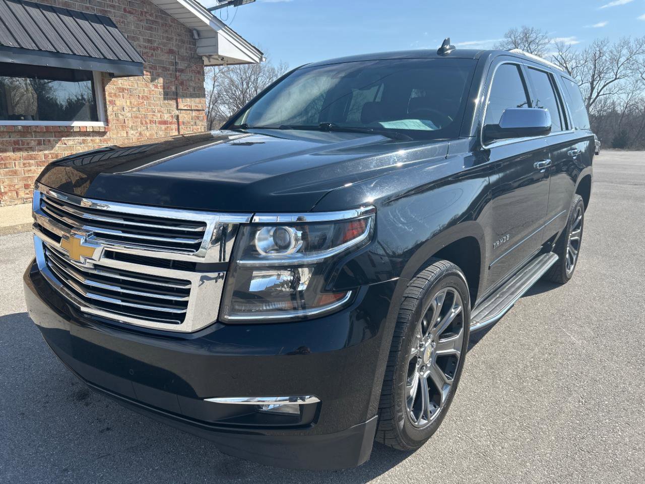 Used 2015 Chevrolet Tahoe LTZ RWD image 1