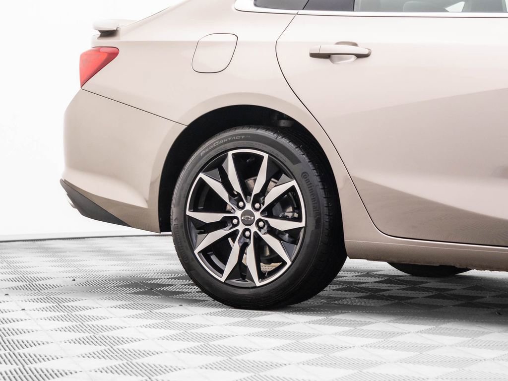 Used 2025 Chevrolet Malibu RS w/ LPO, Floor Liner Package image 29