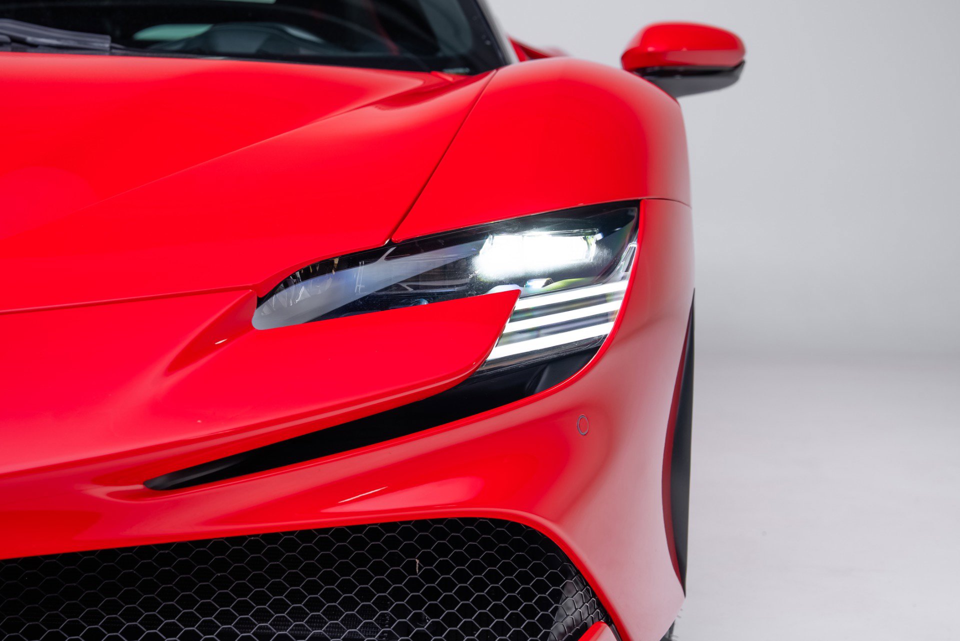Used 2023 Ferrari SF90 Stradale AWD/4WD image 11