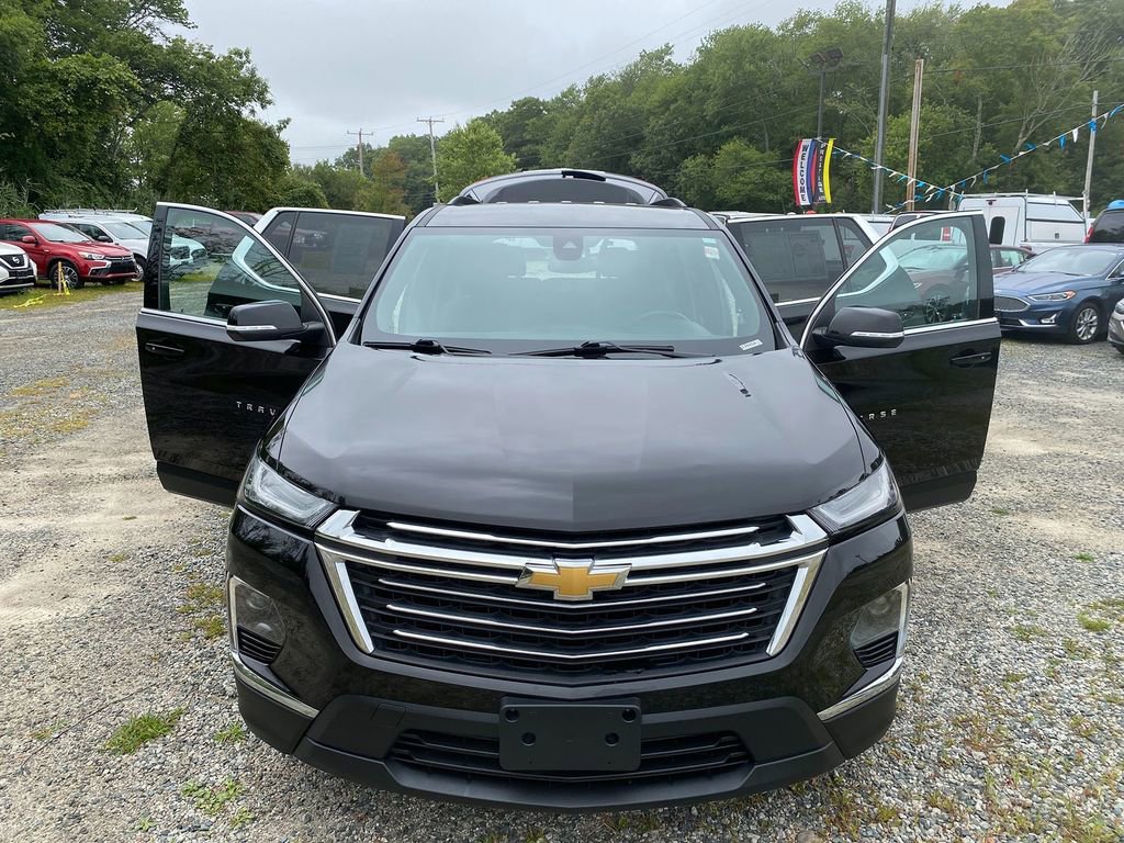 Used 2023 Chevrolet Traverse LT image 30