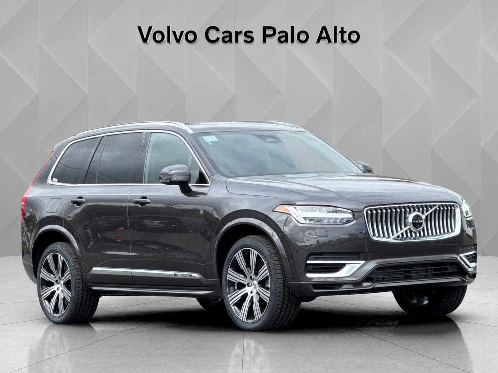 Certified 2024 Volvo XC90 T8 Ultimate AWD/4WD image 14