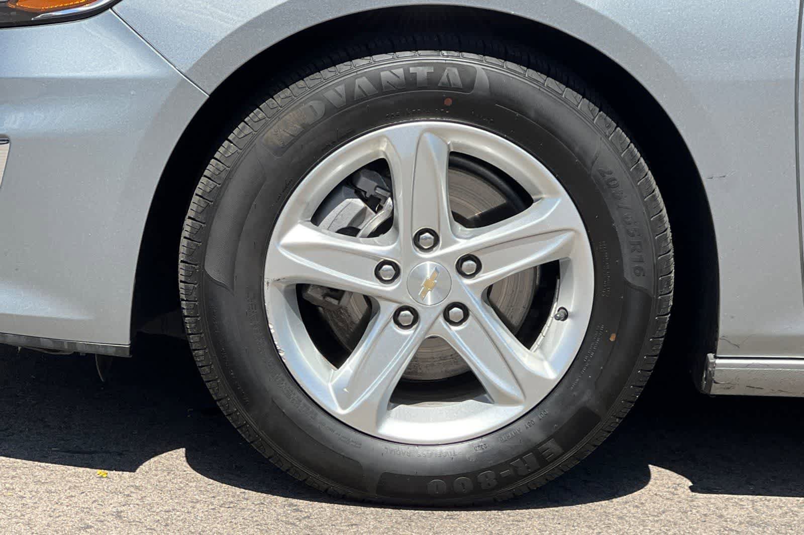 Used 2024 Chevrolet Malibu LS FWD image 34