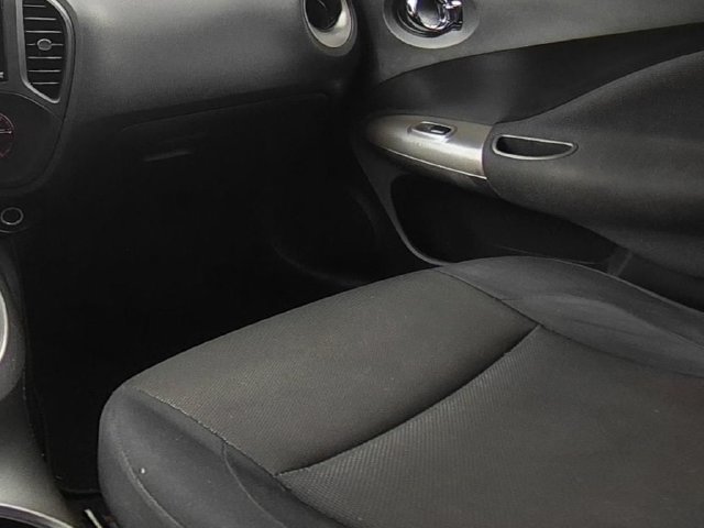 Used 2014 Nissan Juke S FWD image 29