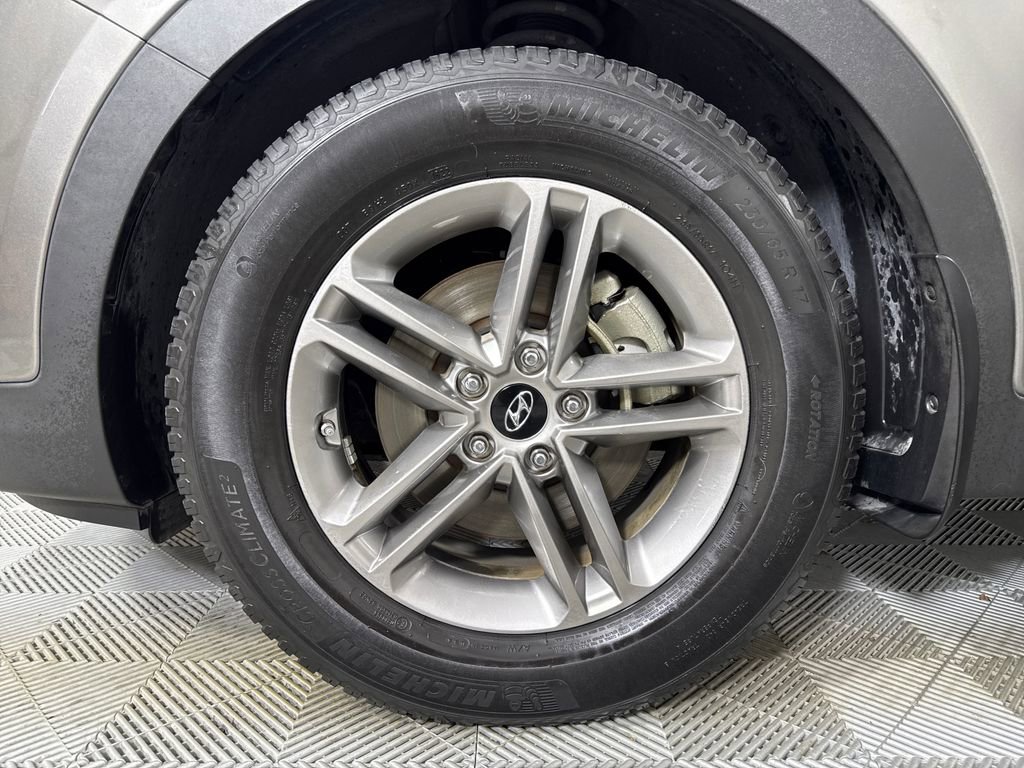 Used 2018 Hyundai Santa Fe Sport FWD image 20