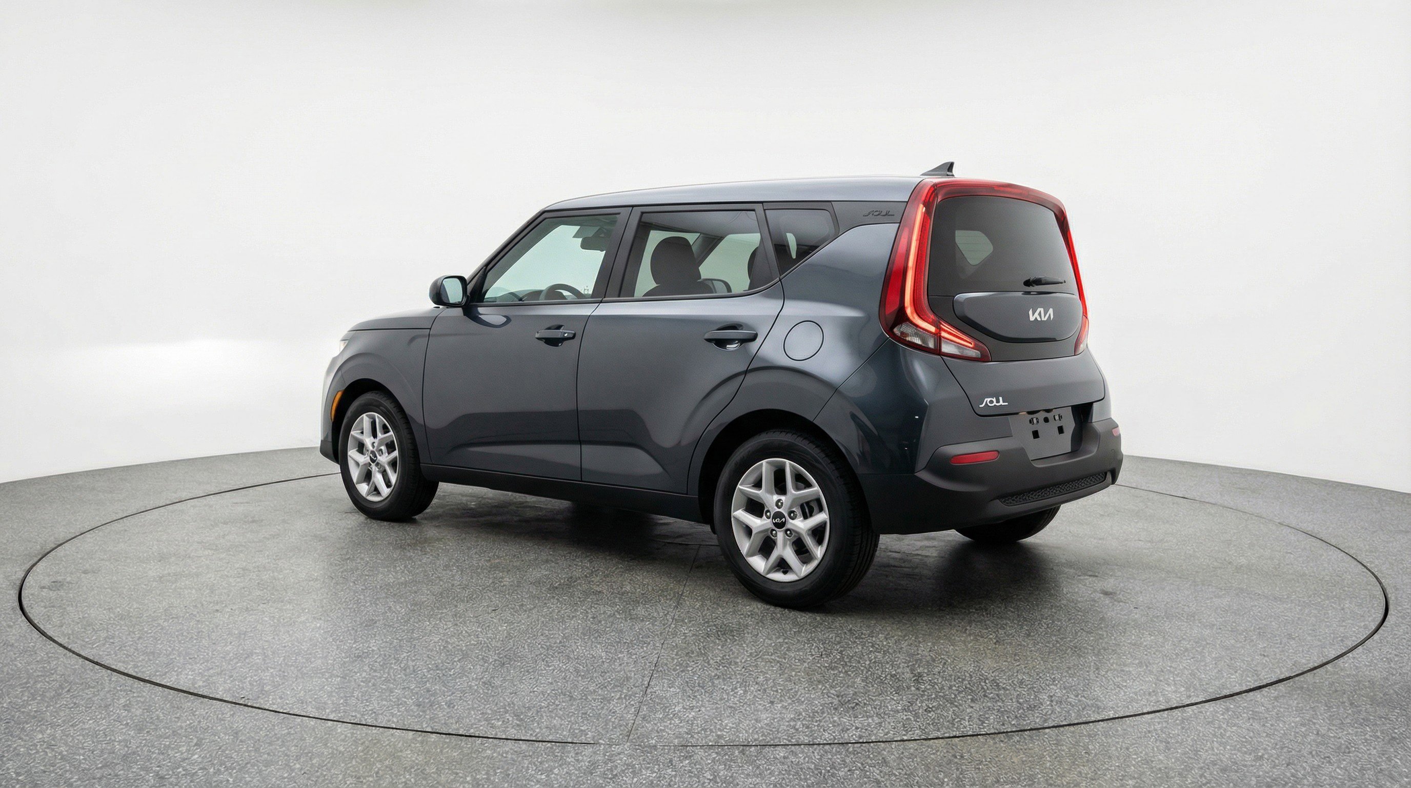 Used 2025 Kia Soul LX w/ LX Technology Package image 6