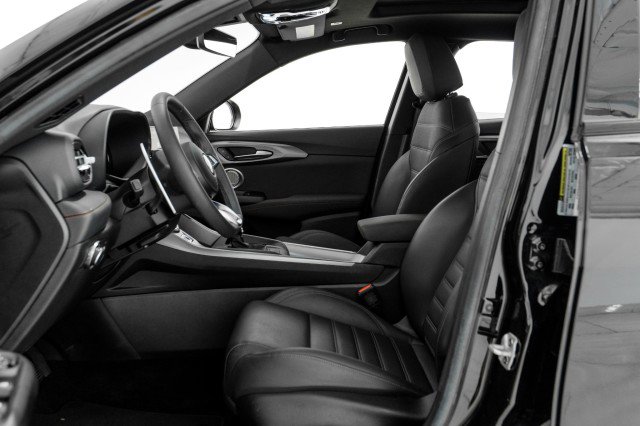 Used 2024 Dodge Hornet R/T Plus w/ R/T Blacktop Package image 25