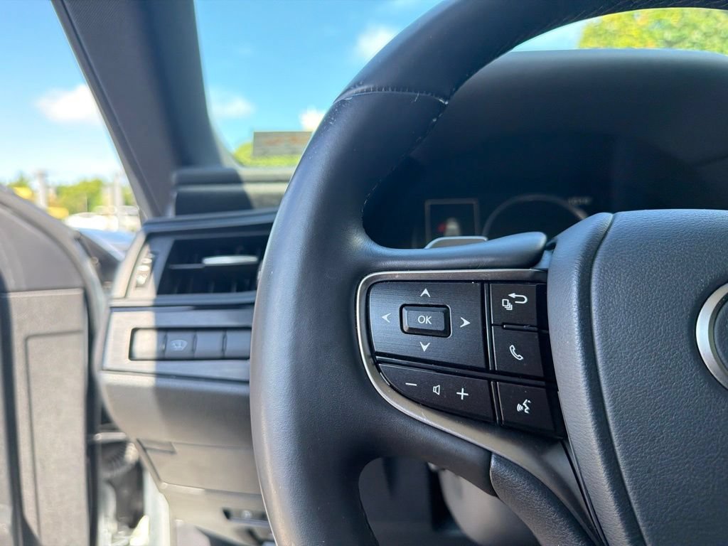 Certified 2025 Lexus ES 350 w/ Premium Package FWD image 27