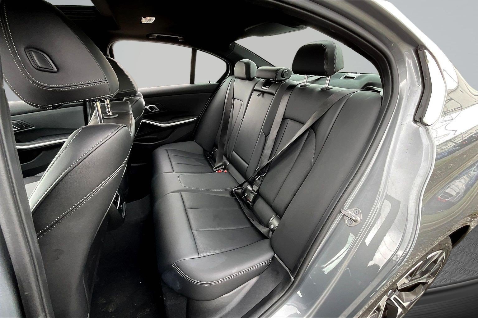 Used 2026 BMW 330i Sedan RWD image 19